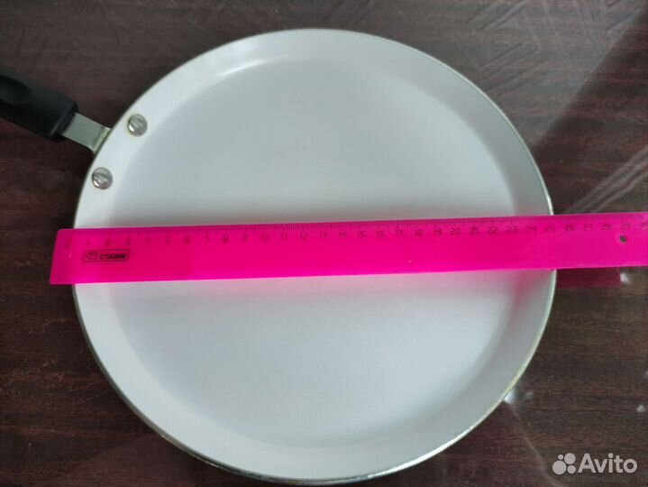 Сковороды разные