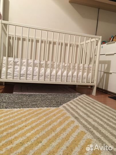 Детская кроватка