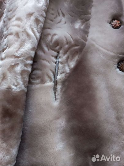 Шуба мутоновая с капюшоном 52 54 размер