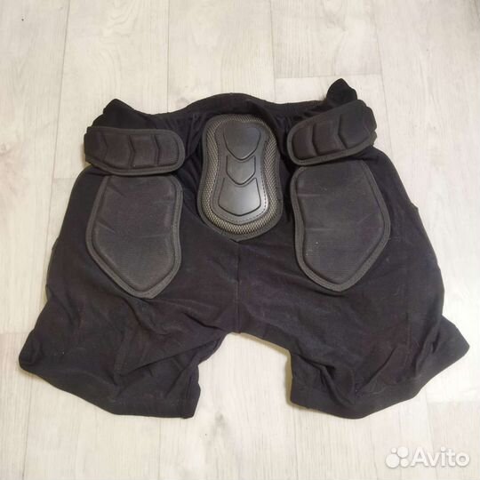 Шорты спортивные