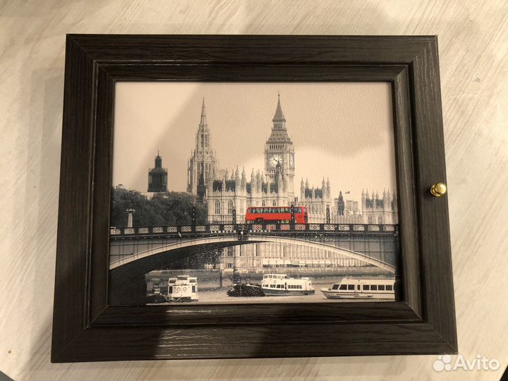 Ключница настенная