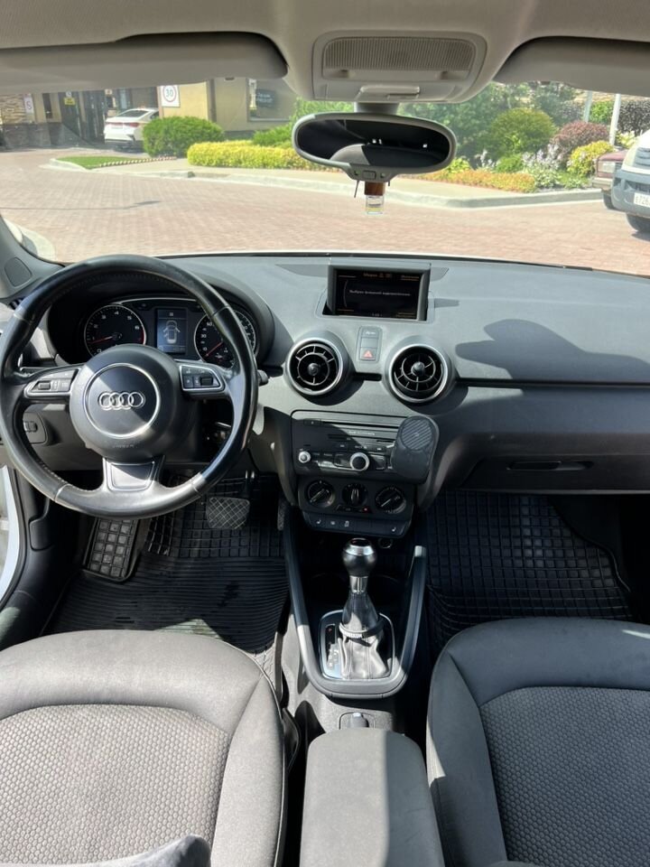 Audi A1: фото из отзыва