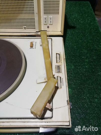 Виниловый проигрыватель концертный 3