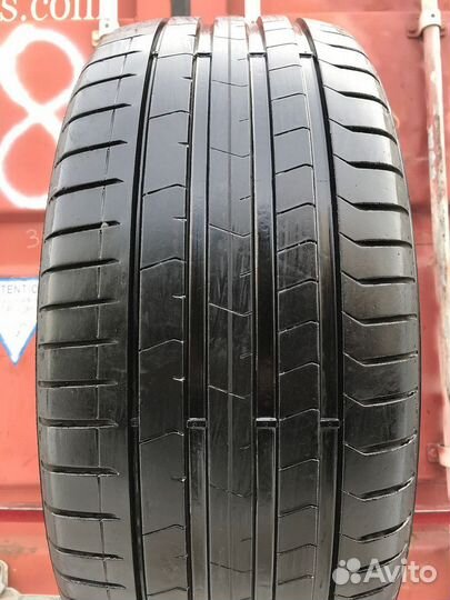 Pirelli P Zero PZ4 255/40 R21 102Y