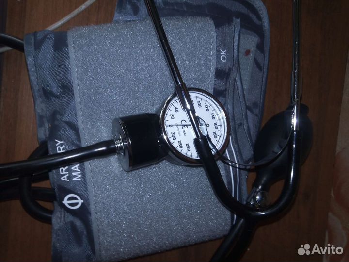 Тонометр механический новый