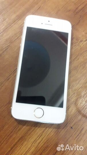 Телефон iPhone 5s, iPhone 7