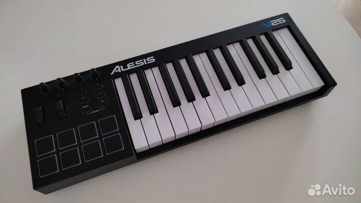 Как новая Midi-клавиатура Alesis V25