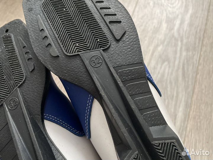 Лыжные ботинки классика 32размер