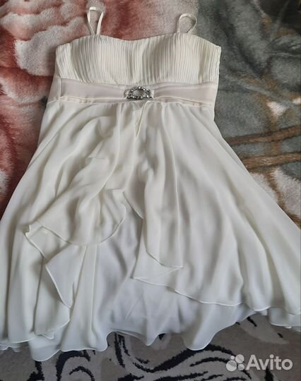 Женские платья