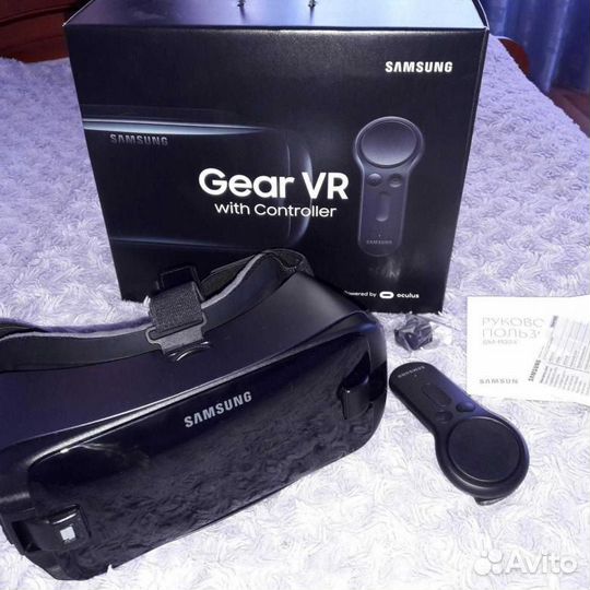 Продам samsung Vr Gear с контроллером в идеале