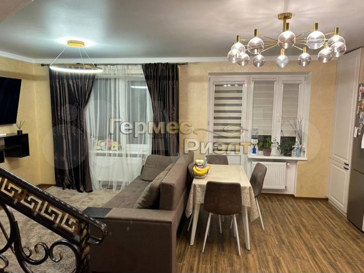 3-к. квартира, 100 м², 5/6 эт.