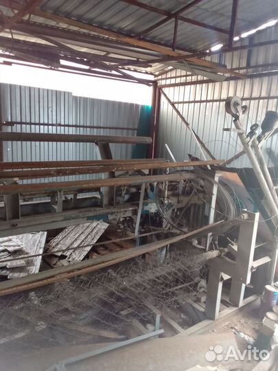 Станок изготовления сетки рабицы автомотический