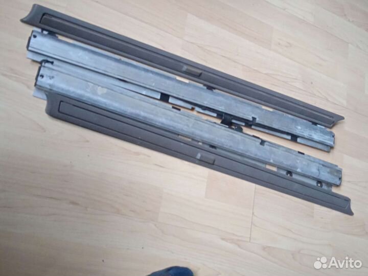 4E0861333F Ауди А8 D3 шторка солнцезащитная