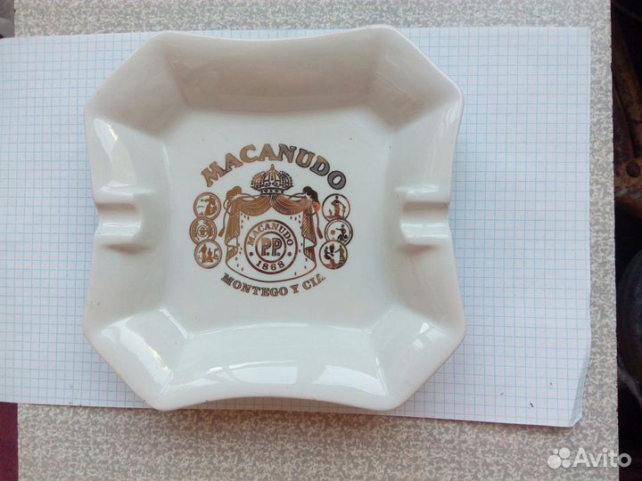 Разные пепельницы