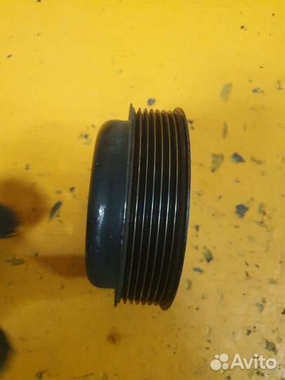 Шкив помпы водяной насоса 3.5 2GR FE 2grfe toyota