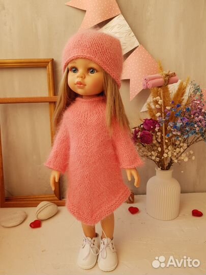 Платье для куклы с шапочкой