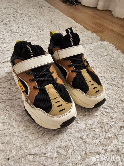 Кроссовки детские