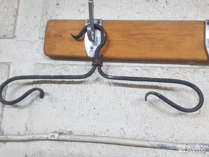 Плечики кованные. ручная работа