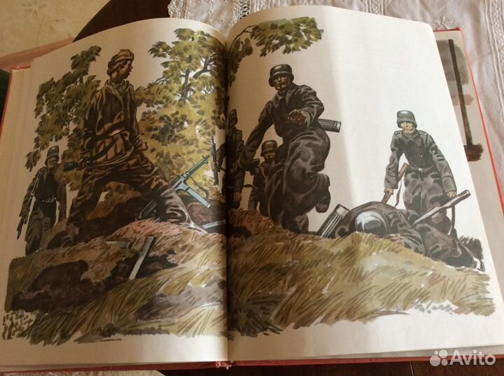 Салют пионерия: Лёня Голиков, Марат Казей,Валя Кот