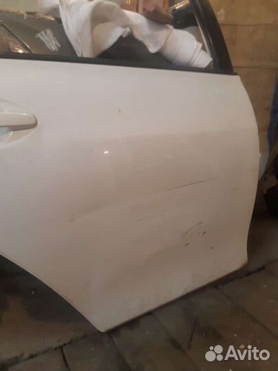 Дверь на филдер 2011 г.в