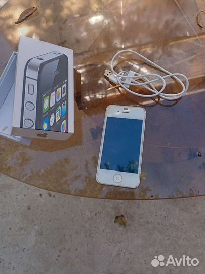 iPhone 4S, 32 ГБ