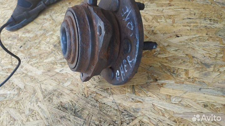 Ступица передняя Jeep Cherokee KJ 2006