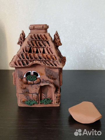 Домик-подсвечник из глины ручной работы