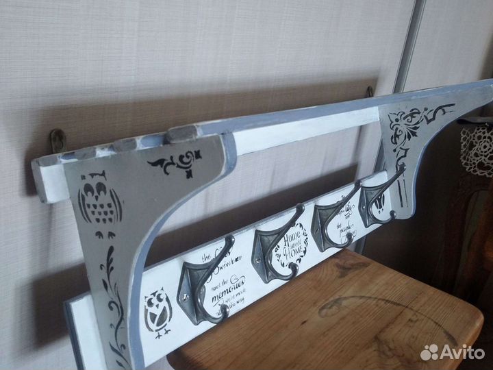 Вешалка ретро