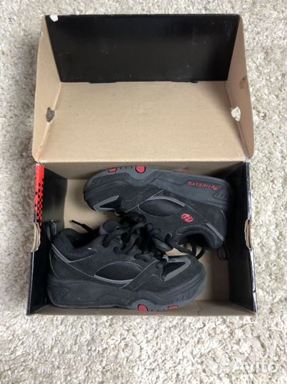Роликовые кроссовки heelys