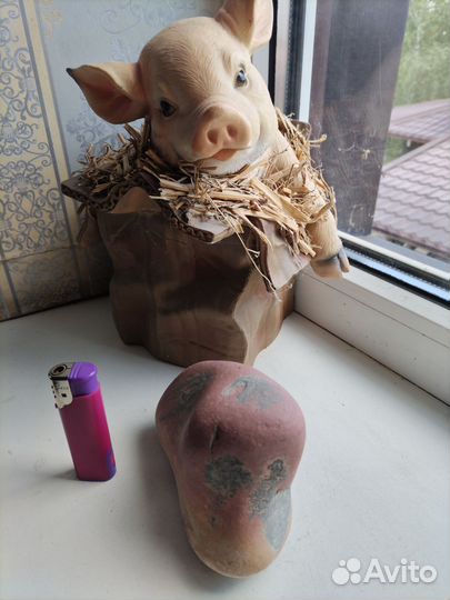 Камень красивый