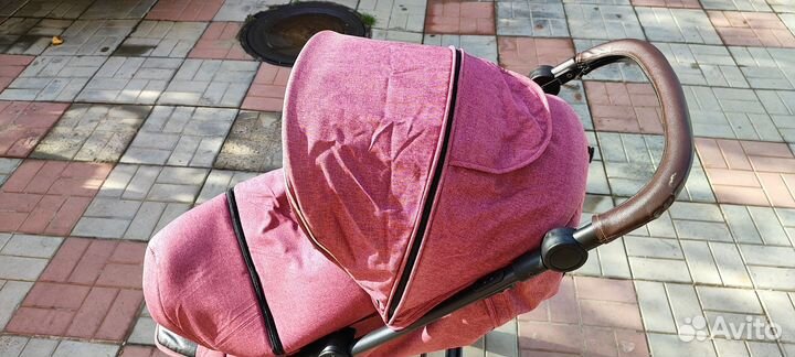 Прогулочная коляска bubago cross