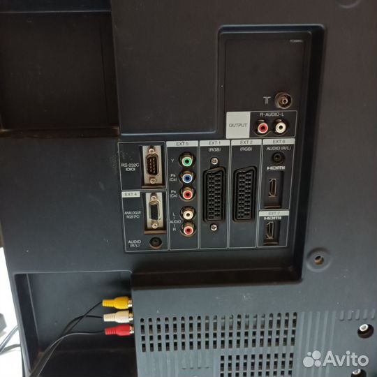 Телевизор бу sharp 32