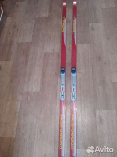 Беговые лыжи