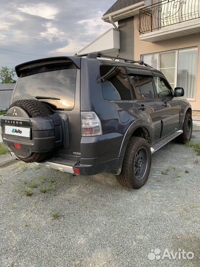 Mitsubishi Pajero 3.8 AT, 2011, 325 000 км