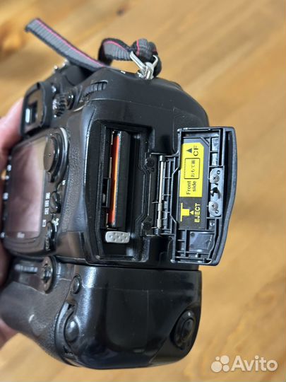 Зеркальный фотоаппарат nikon d300