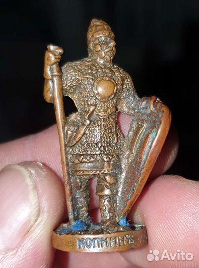 Статуэтка бронза