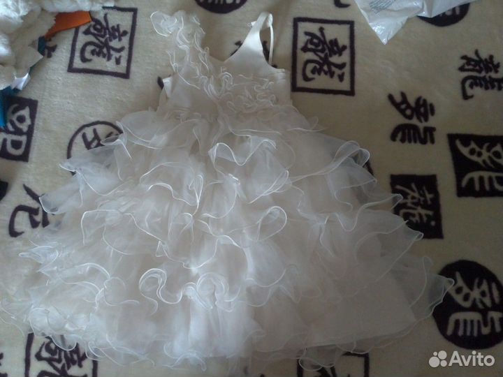 Платье на выпускной бал