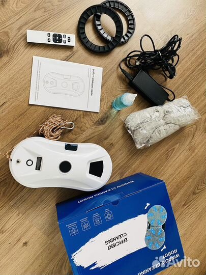 Аренда робота мойщика окон с расспылителем