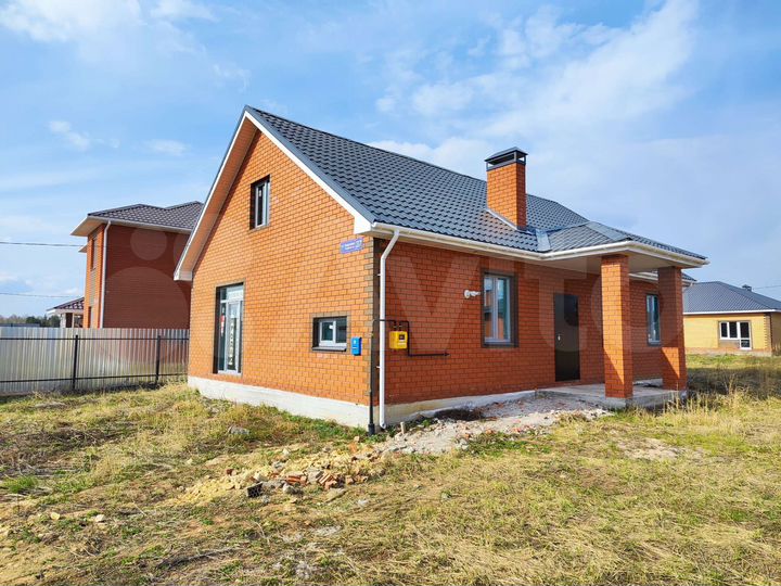 Коттедж 160 м² на участке 7 сот.