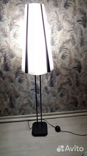 Торшер напольный с абажуром