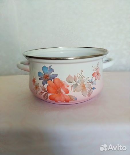 Кастрюля Магнитогорская эмаль 2 л. Без крышки