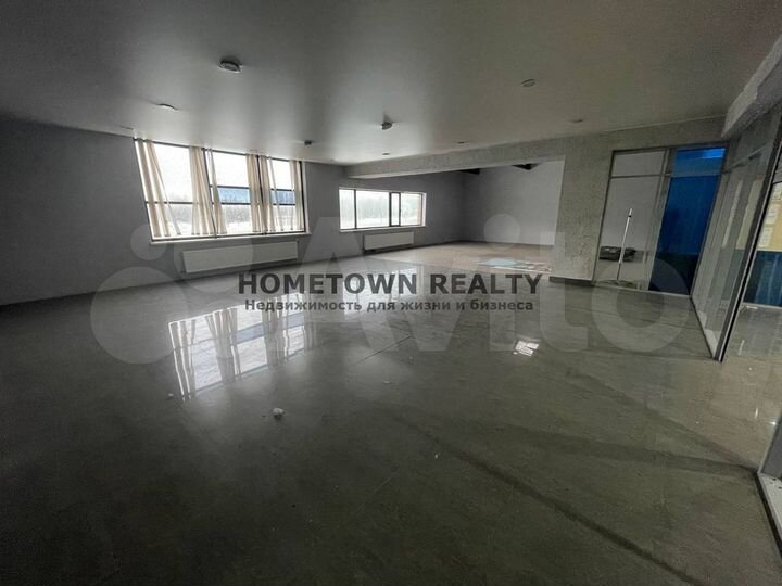 Здание, 1650 м²