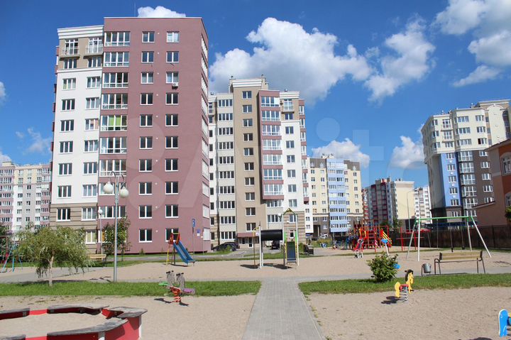 2-к. квартира, 74,4 м², 1/10 эт.