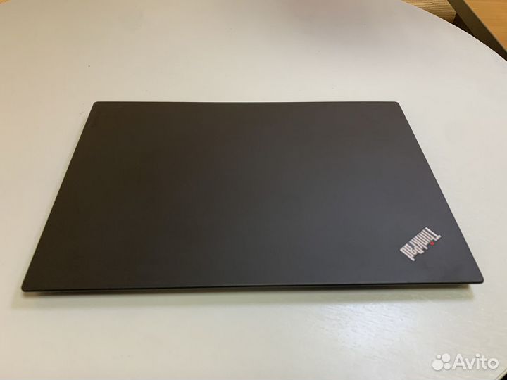 Ноутбук Lenovo X1 Carbon G5 I5-7/8/256