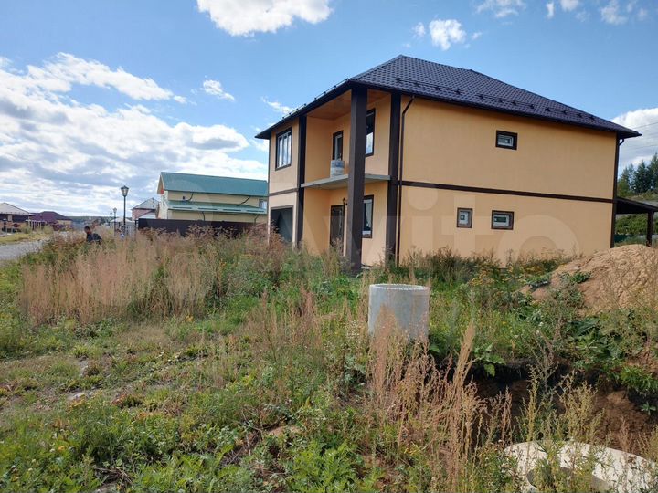 Коттедж 192 м² на участке 10 сот.