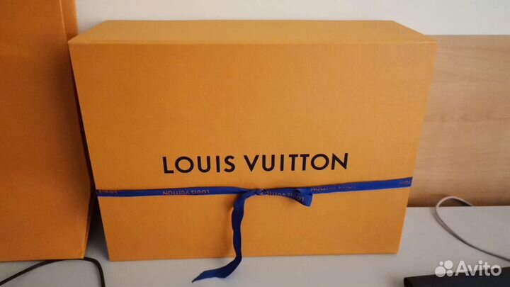 Коробка louis vuitton
