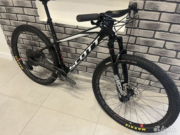 Карбоновый горный велосипед Scott Scale 710 S