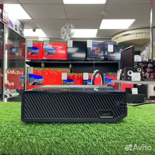 Xbox One 500 гб