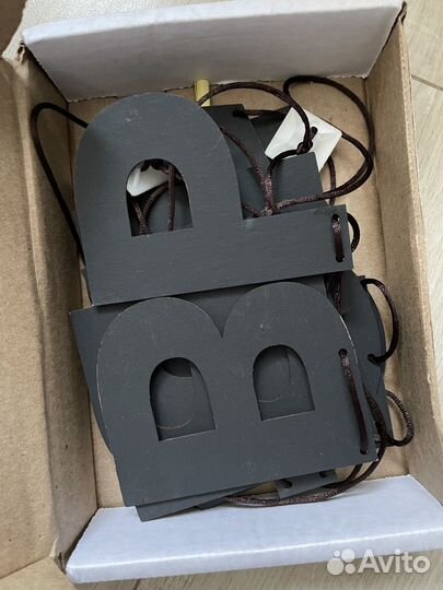 Гирлядна растяжка из букв