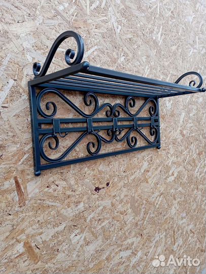 Вешалка для одежды настенная